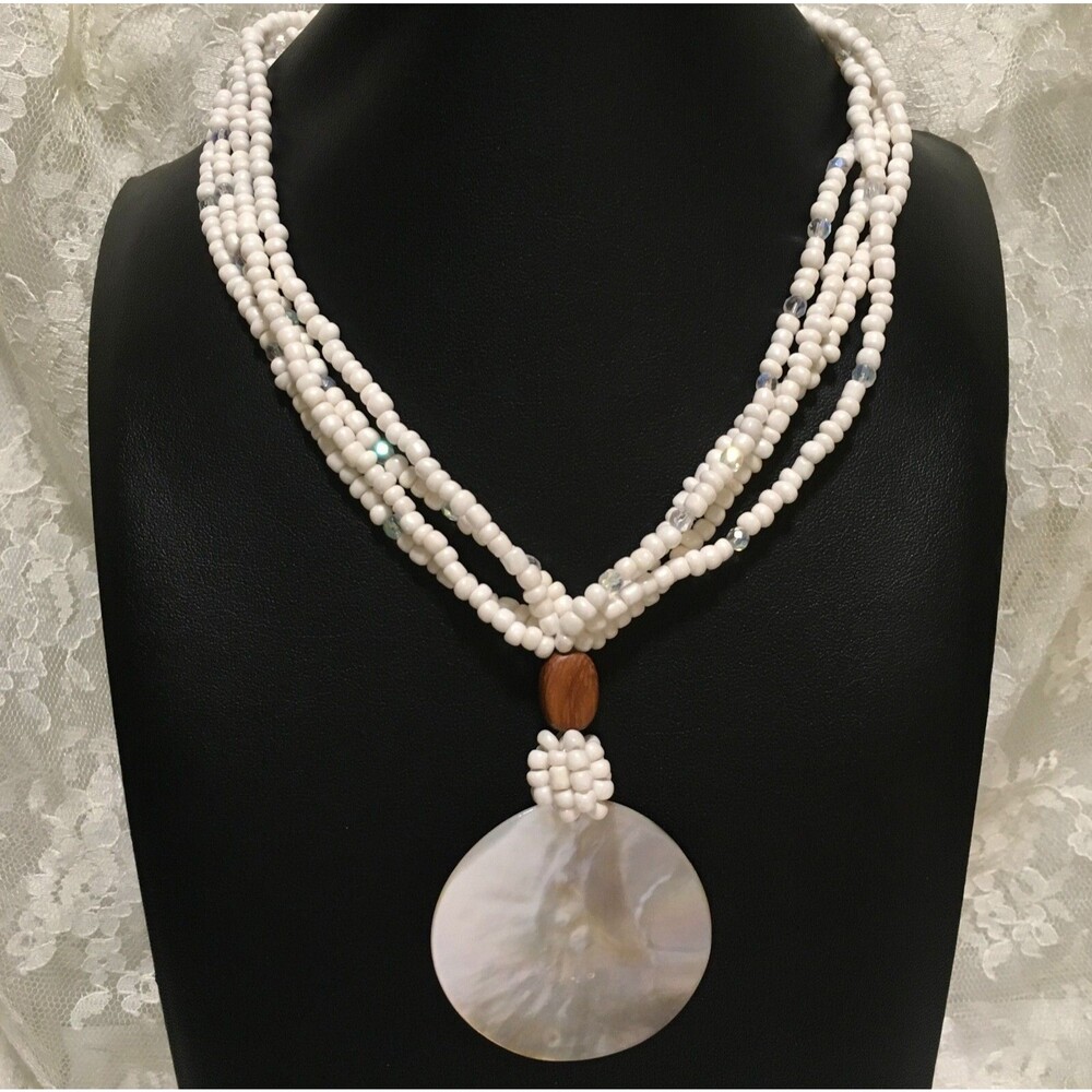 Vintage Avon Mother of Pearl Shell Pendant Necklace Seed Beads Beachy